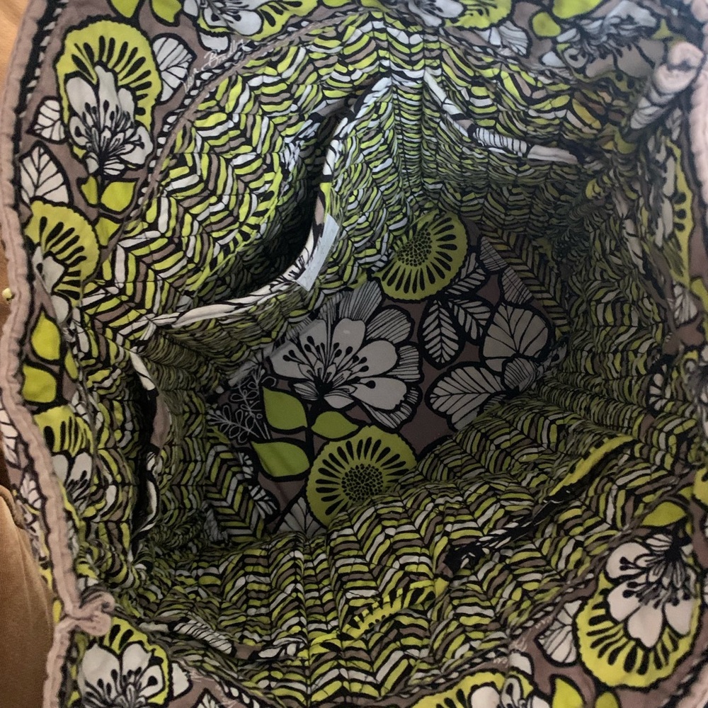 Good used condition Vera Bradley shoulder bag - Picture 9 of 11
